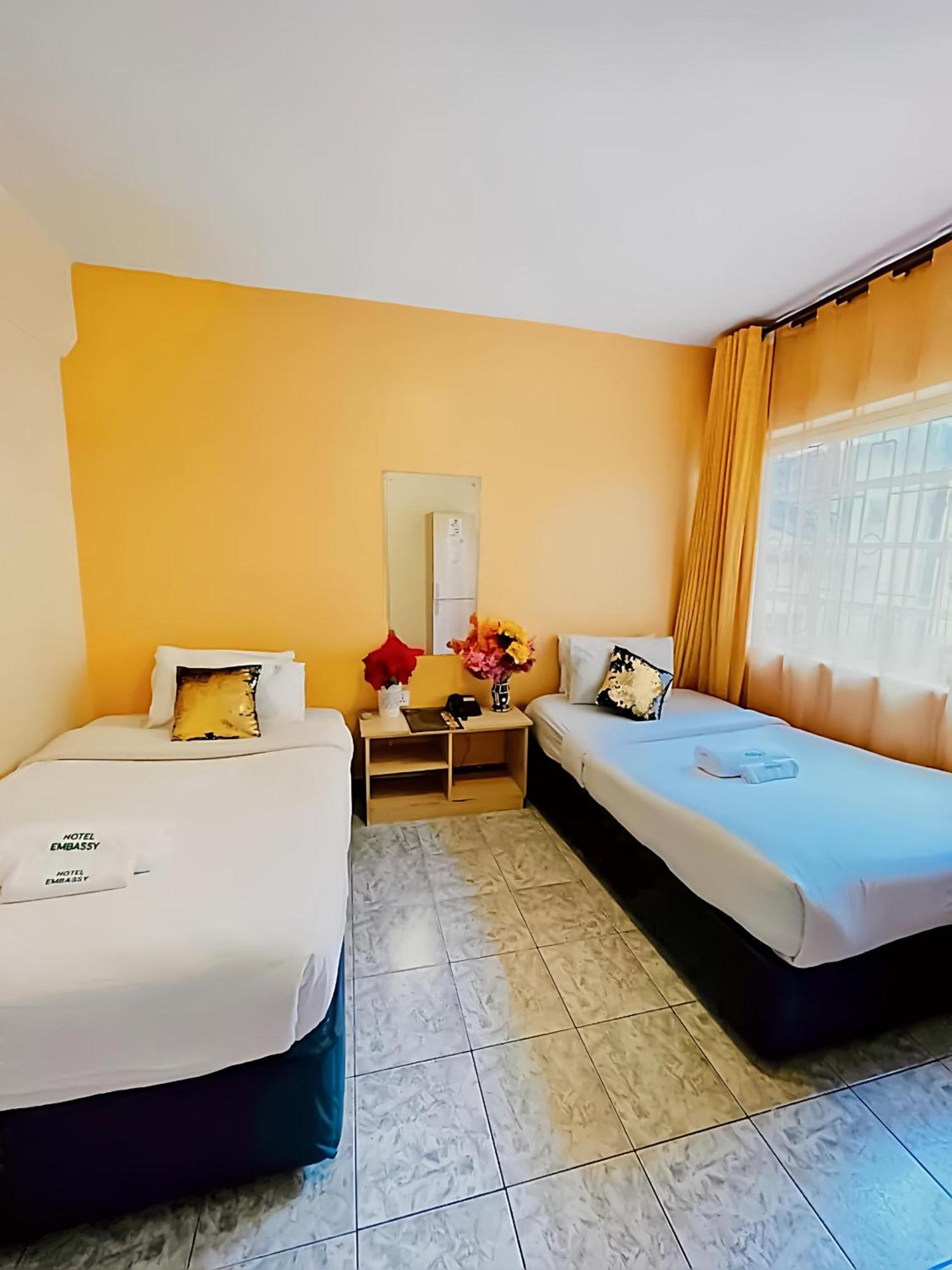 Hotel Embassy Найроби Екстериор снимка